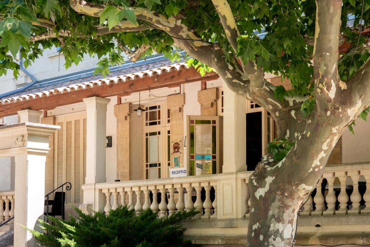 Soko Hotels-Pont Du Gard Remoulins Εξωτερικό φωτογραφία