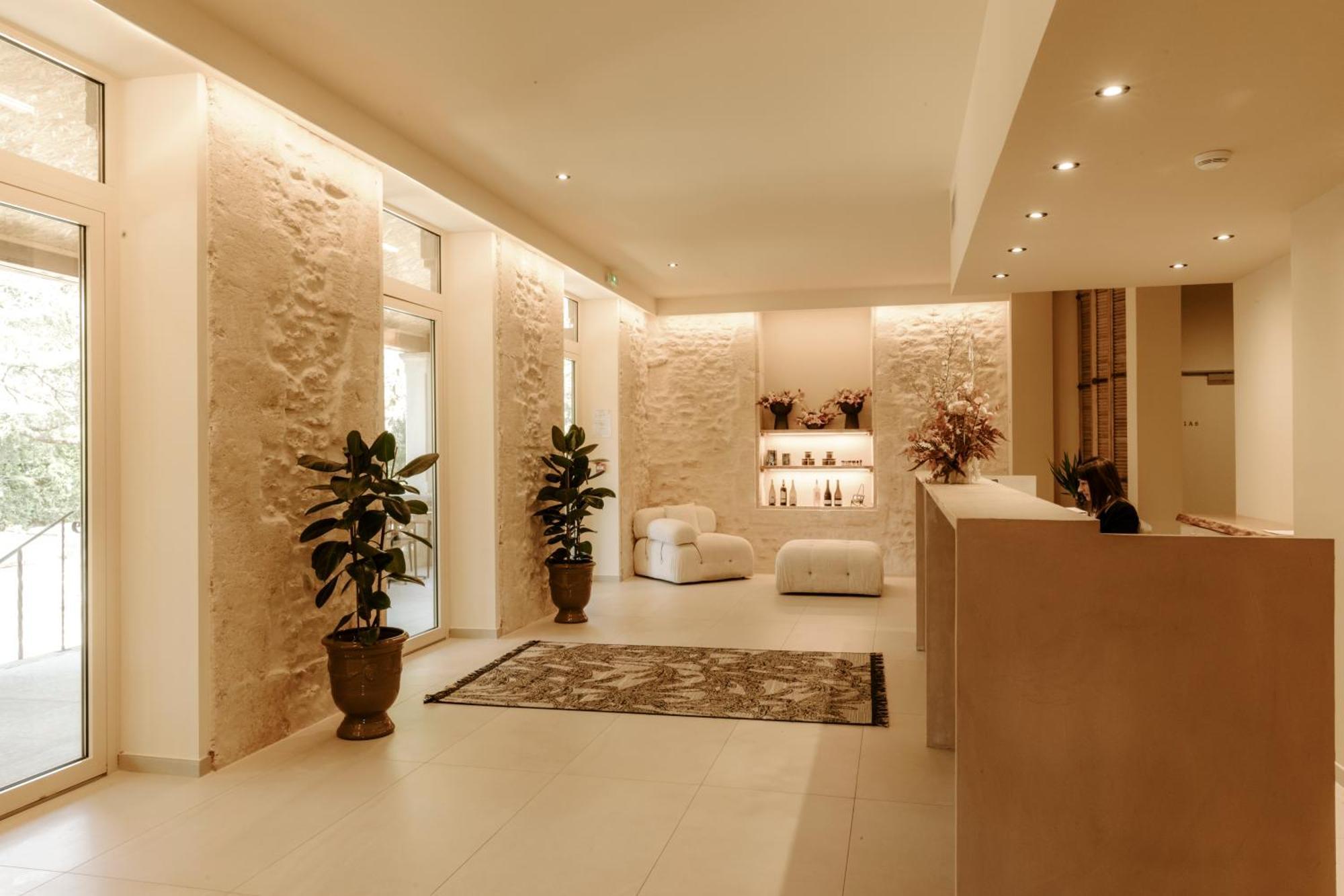 Soko Hotels-Pont Du Gard Remoulins Εξωτερικό φωτογραφία